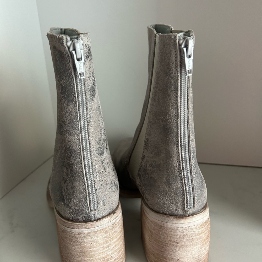 Free People Essential Chelsea Boot - Picture 3 of 8